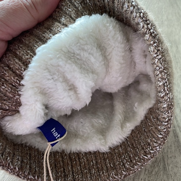 Hat Attack Classic Cable Beanie NWT - Picture 5 of 6